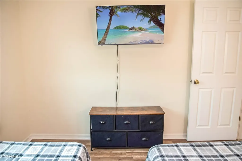 1319 SE 39th Terrace Cape Coral FL 33904