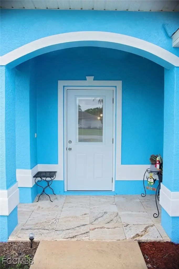 1319 SE 39th Terrace Cape Coral FL 33904