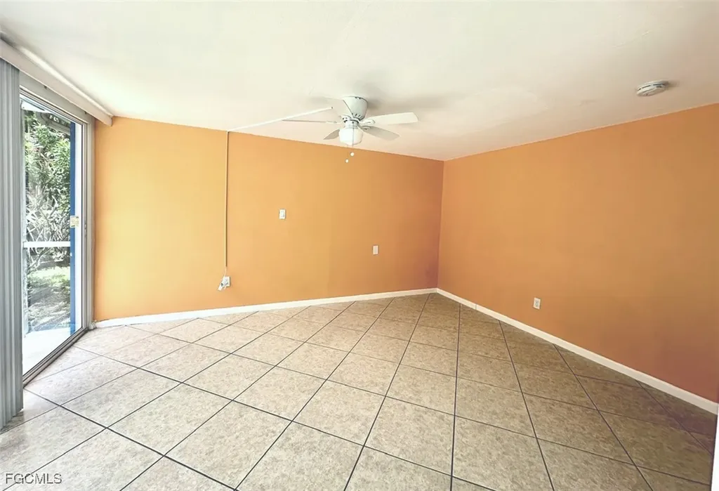 2400 Hunter Terrace Fort Myers FL 33901
