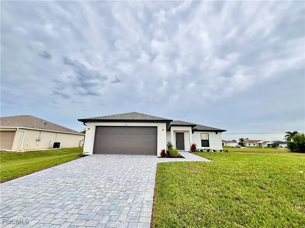 124 NW 25th Avenue Cape Coral FL 33993