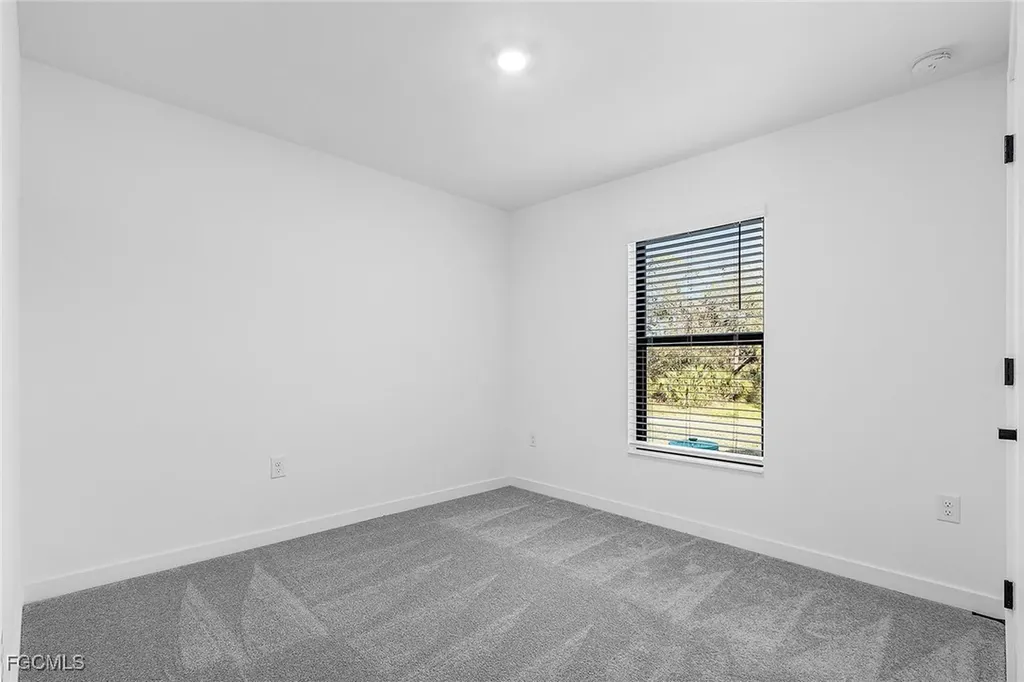 124 NW 25th Avenue Cape Coral FL 33993