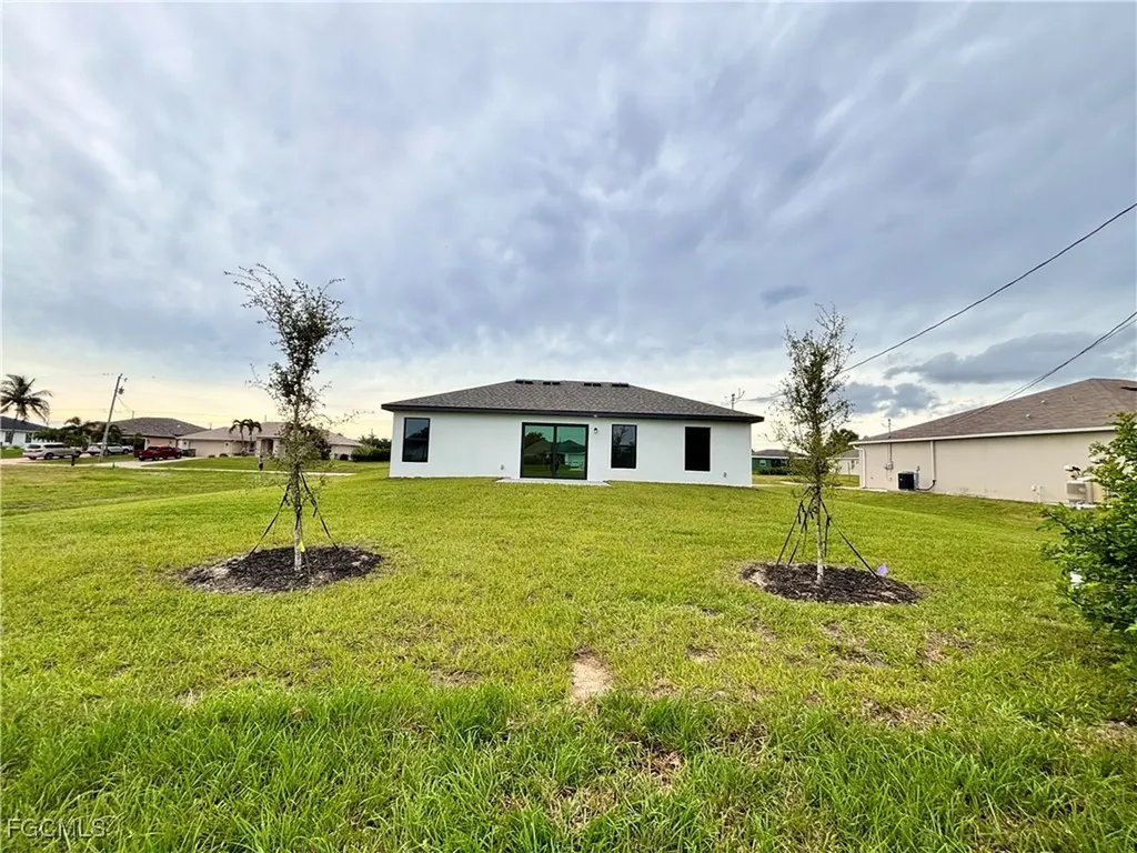 124 NW 25th Avenue Cape Coral FL 33993