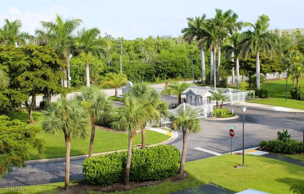 16685 Lake Circle Drive Fort Myers FL 33908