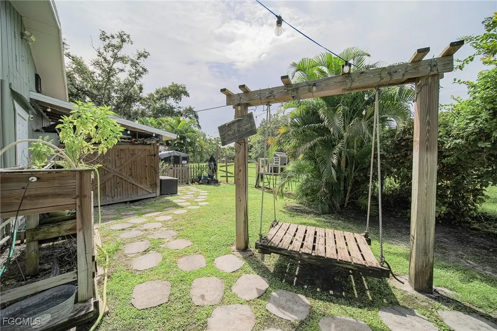 12120 Coyle Road Fort Myers FL 33905