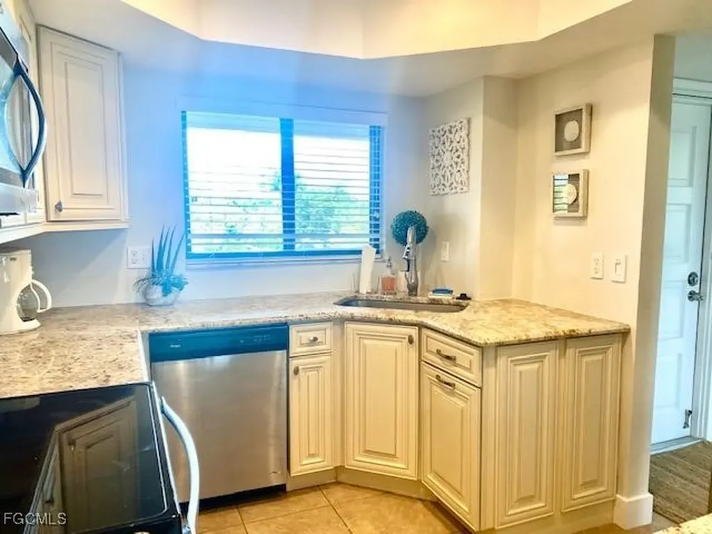 4240 Steamboat Bend Fort Myers FL 33919