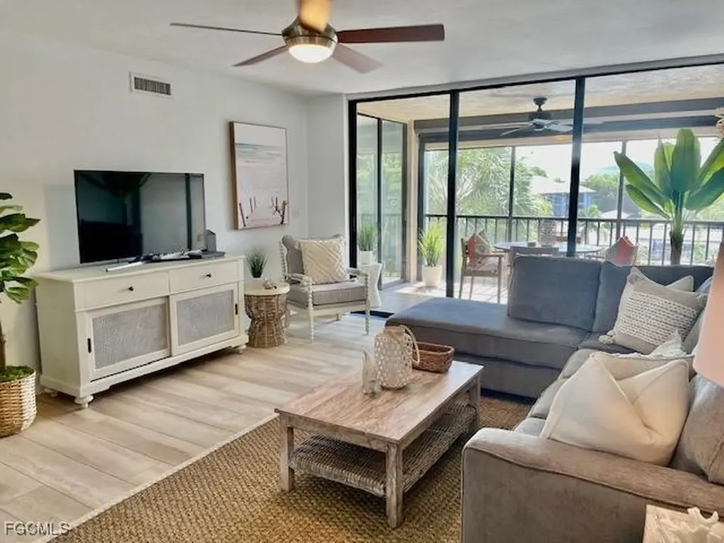 4240 Steamboat Bend Fort Myers FL 33919