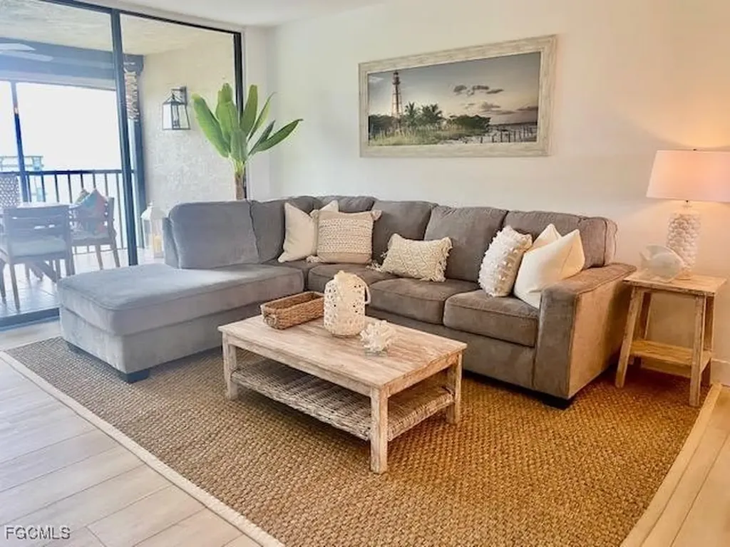 4240 Steamboat Bend Fort Myers FL 33919