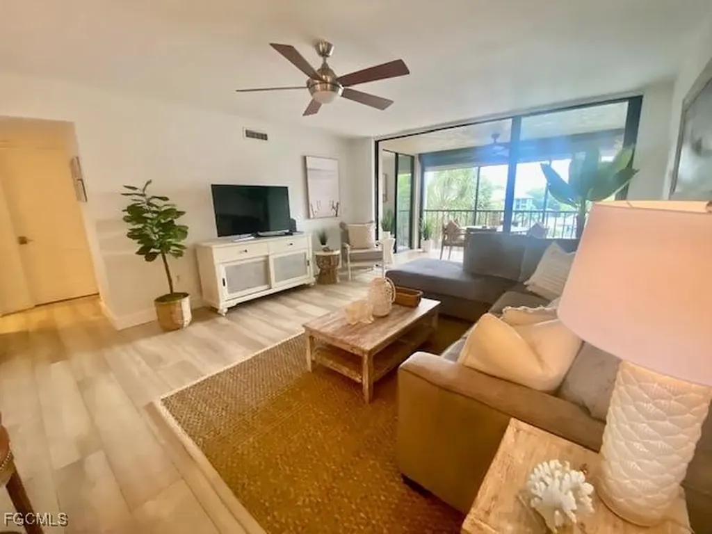 4240 Steamboat Bend Fort Myers FL 33919