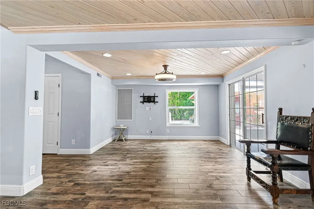 15560 S Pebble Lane Fort Myers FL 33912