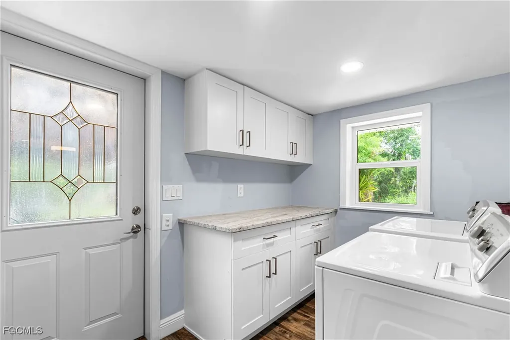 15560 S Pebble Lane Fort Myers FL 33912