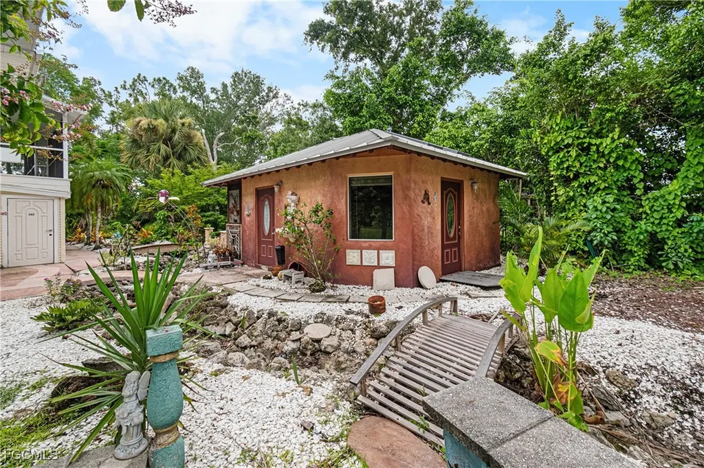 15560 S Pebble Lane Fort Myers FL 33912