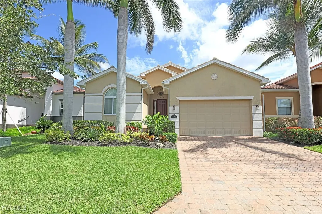 8100 Banyan Breeze Way Fort Myers FL 33908