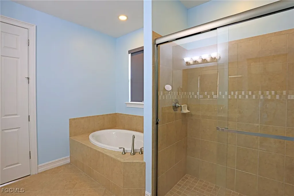 8100 Banyan Breeze Way Fort Myers FL 33908