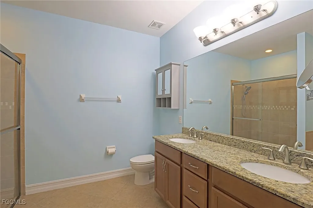 8100 Banyan Breeze Way Fort Myers FL 33908