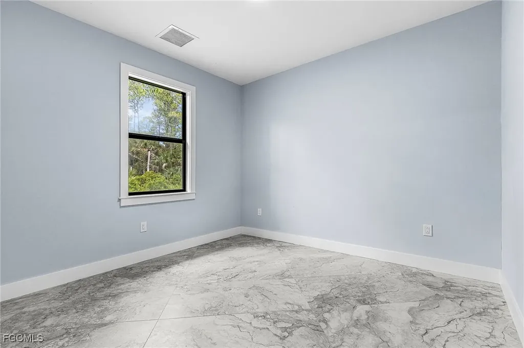 408 41st Avenue NE Naples FL 34120