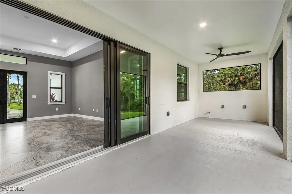 408 41st Avenue NE Naples FL 34120