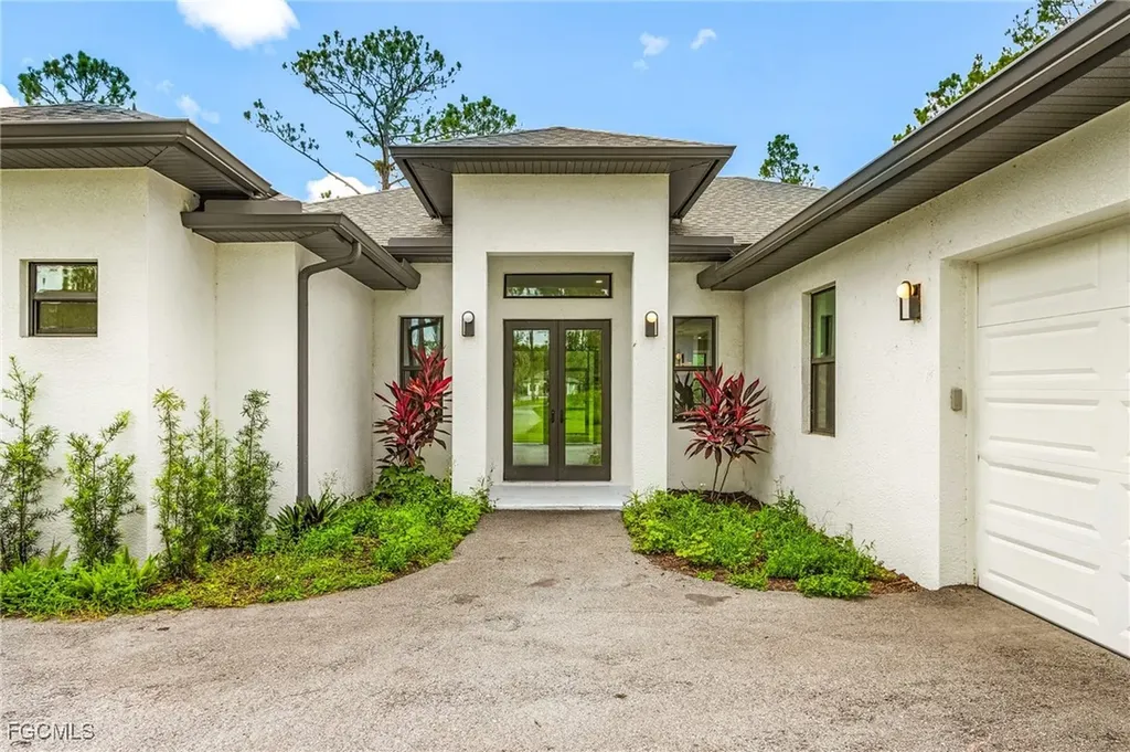 408 41st Avenue NE Naples FL 34120