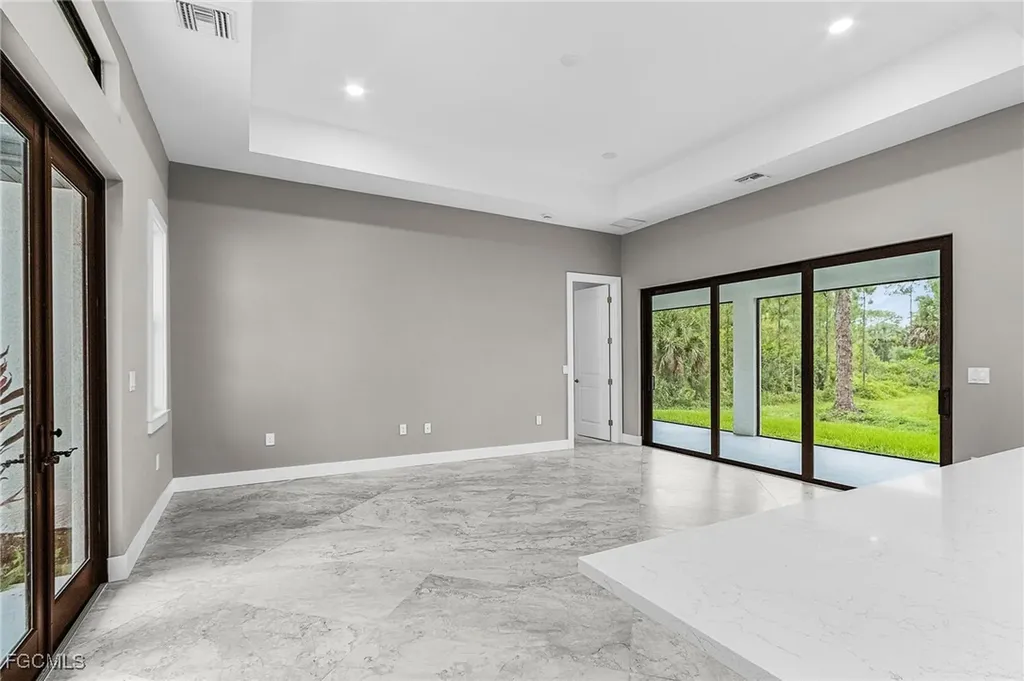 408 41st Avenue NE Naples FL 34120