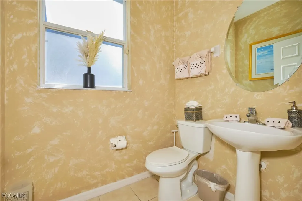 1820 SW 49th Terrace Cape Coral FL 33914