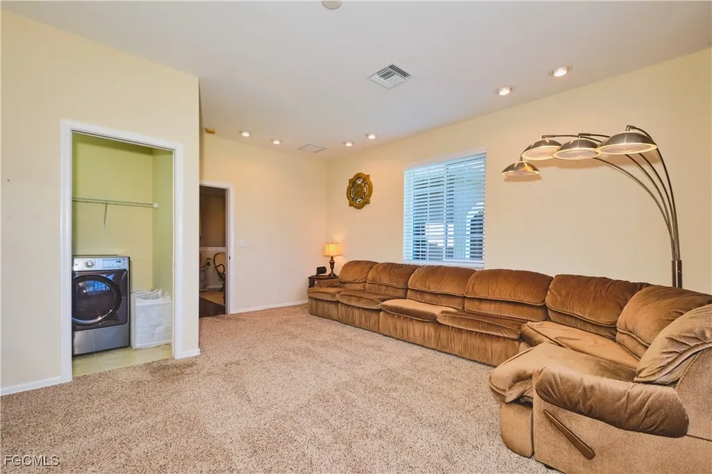 1820 SW 49th Terrace Cape Coral FL 33914