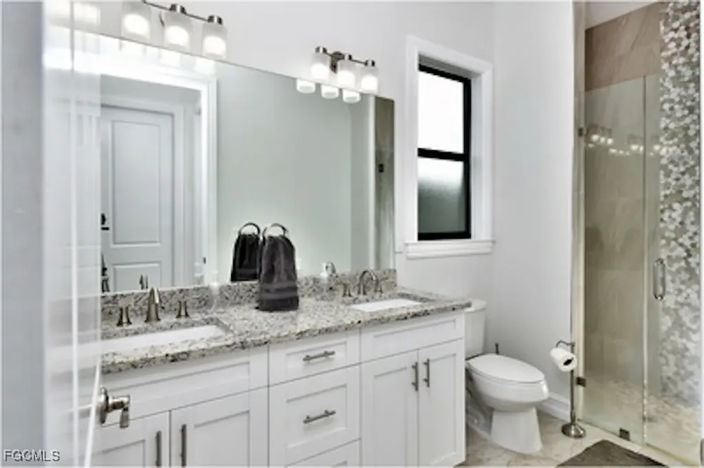 585 41st Avenue NW Naples FL 34120