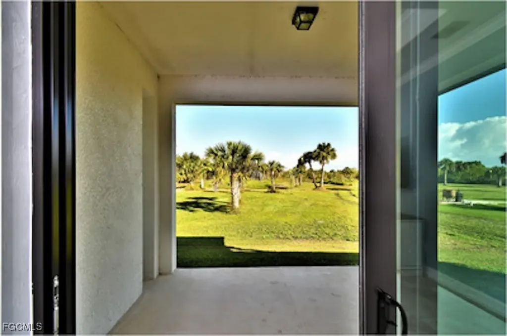 585 41st Avenue NW Naples FL 34120