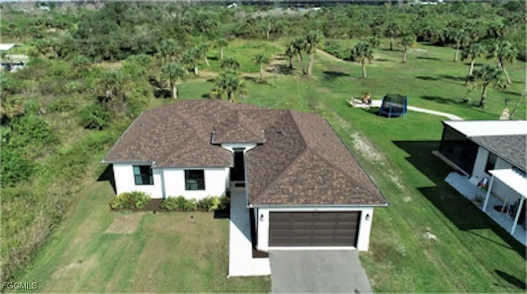 585 41st Avenue NW Naples FL 34120