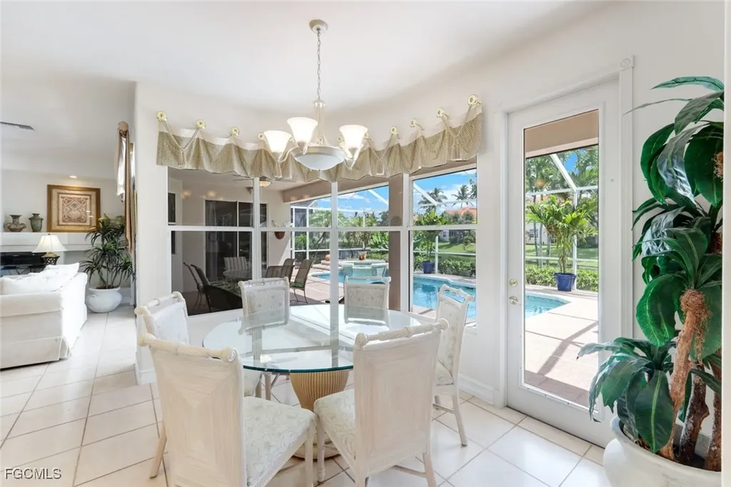 5609 Harbour Circle Cape Coral FL 33914