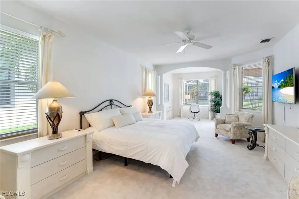 5609 Harbour Circle Cape Coral FL 33914