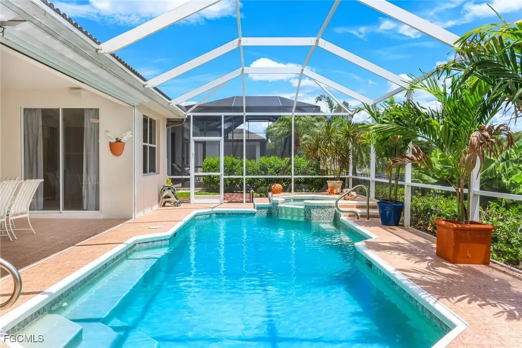 5609 Harbour Circle Cape Coral FL 33914