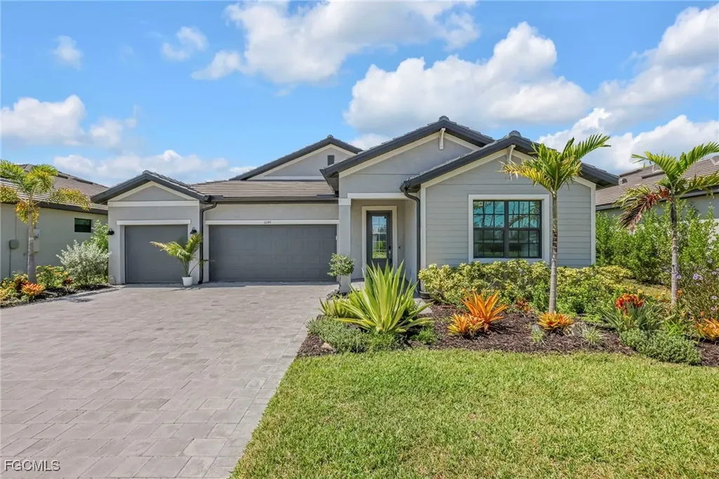 11243 Canopy Loop Fort Myers FL 33913