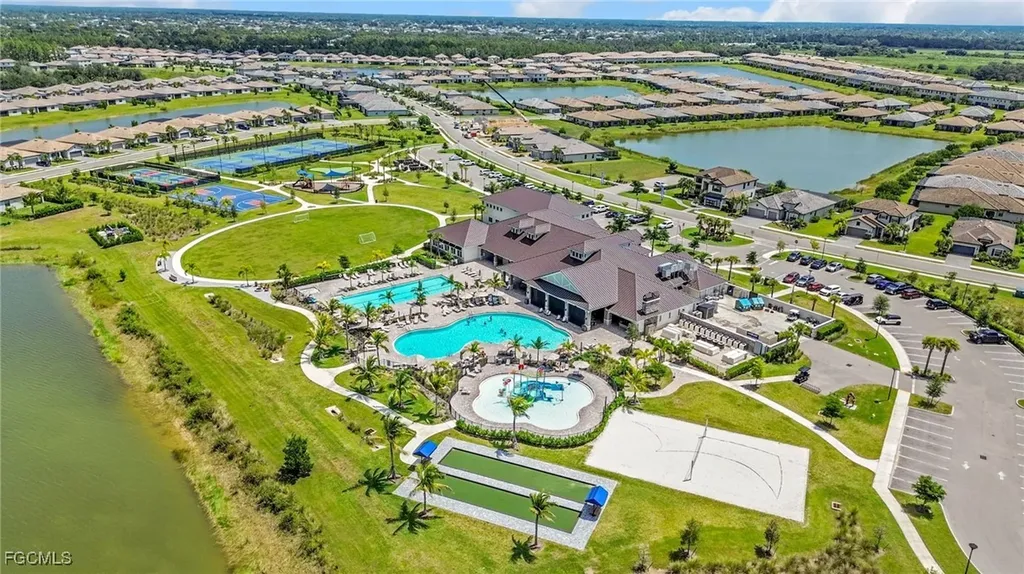 11243 Canopy Loop Fort Myers FL 33913