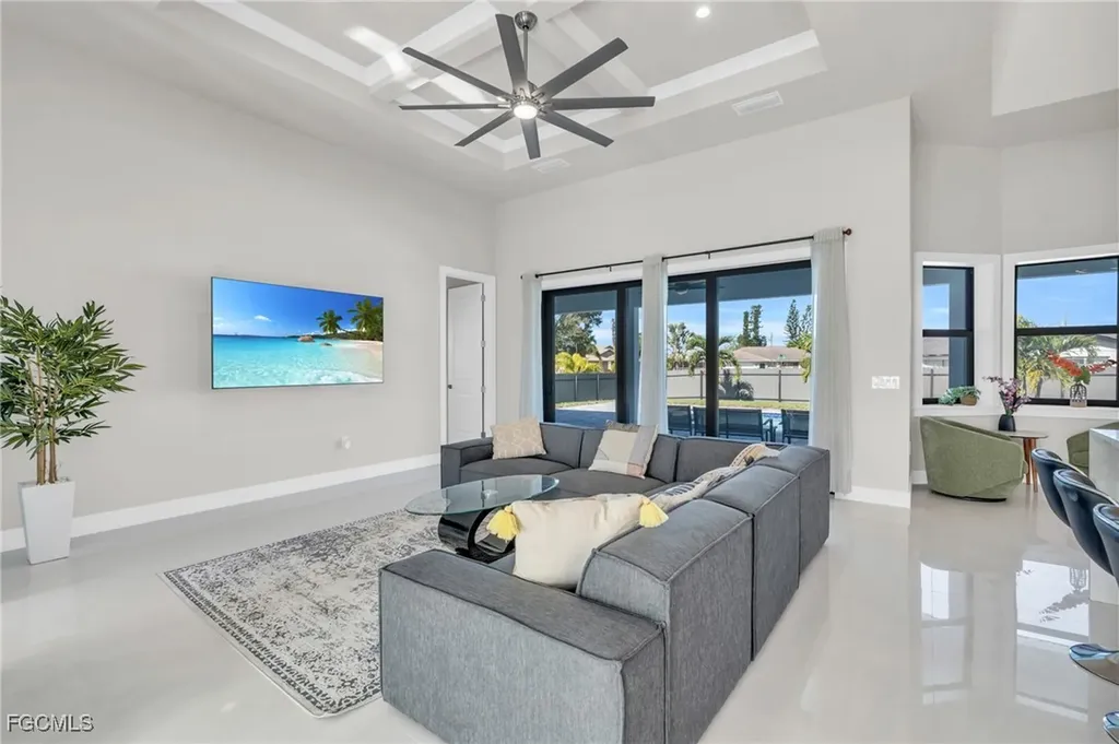 1103 SE 18th Street Cape Coral FL 33990