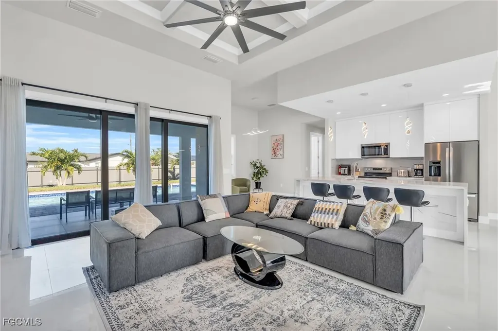 1103 SE 18th Street Cape Coral FL 33990