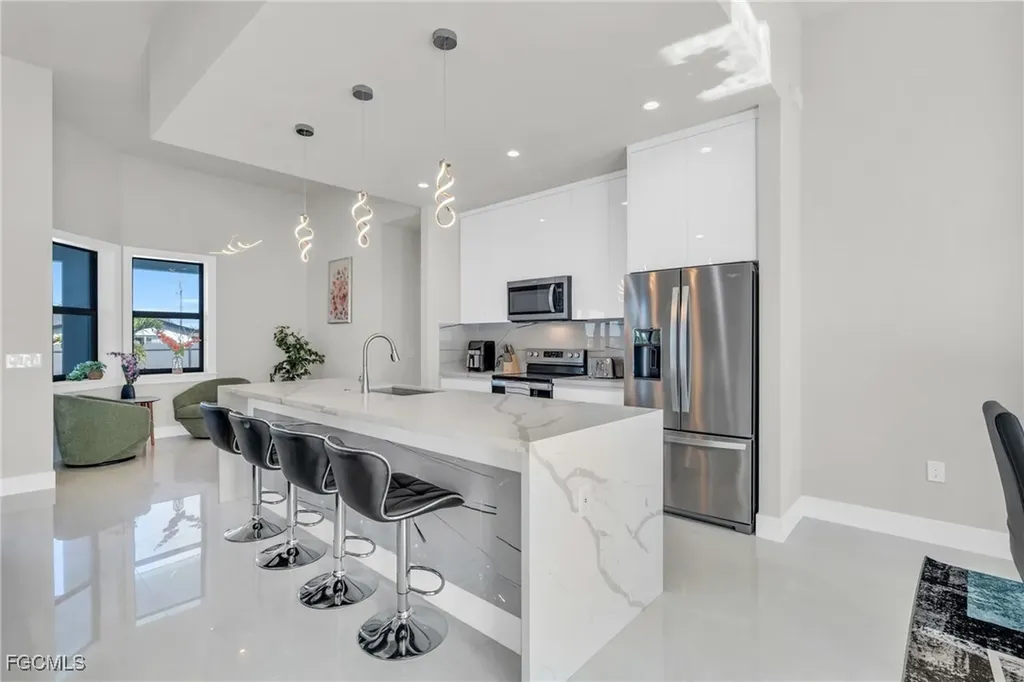 1103 SE 18th Street Cape Coral FL 33990