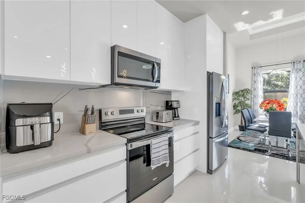 1103 SE 18th Street Cape Coral FL 33990