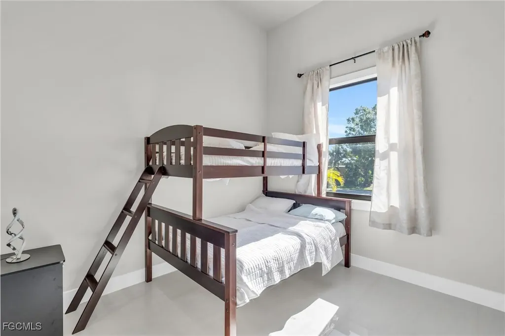 1103 SE 18th Street Cape Coral FL 33990