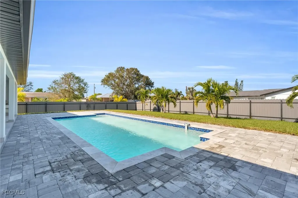1103 SE 18th Street Cape Coral FL 33990