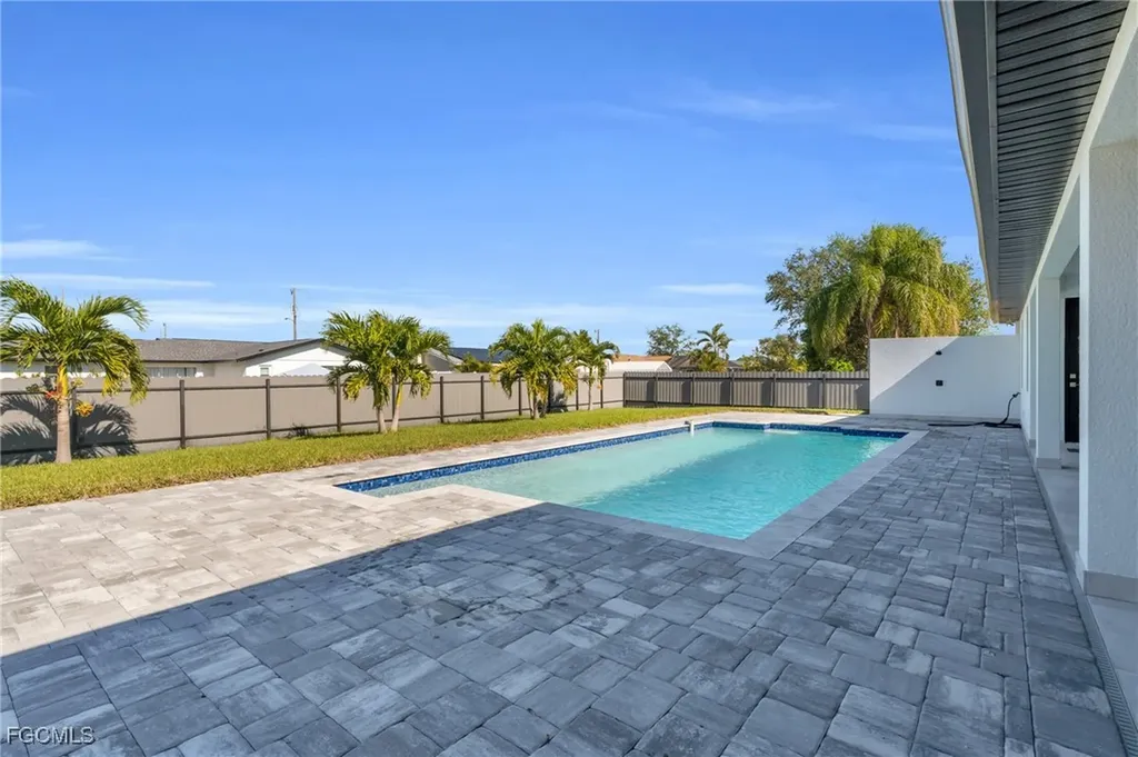 1103 SE 18th Street Cape Coral FL 33990