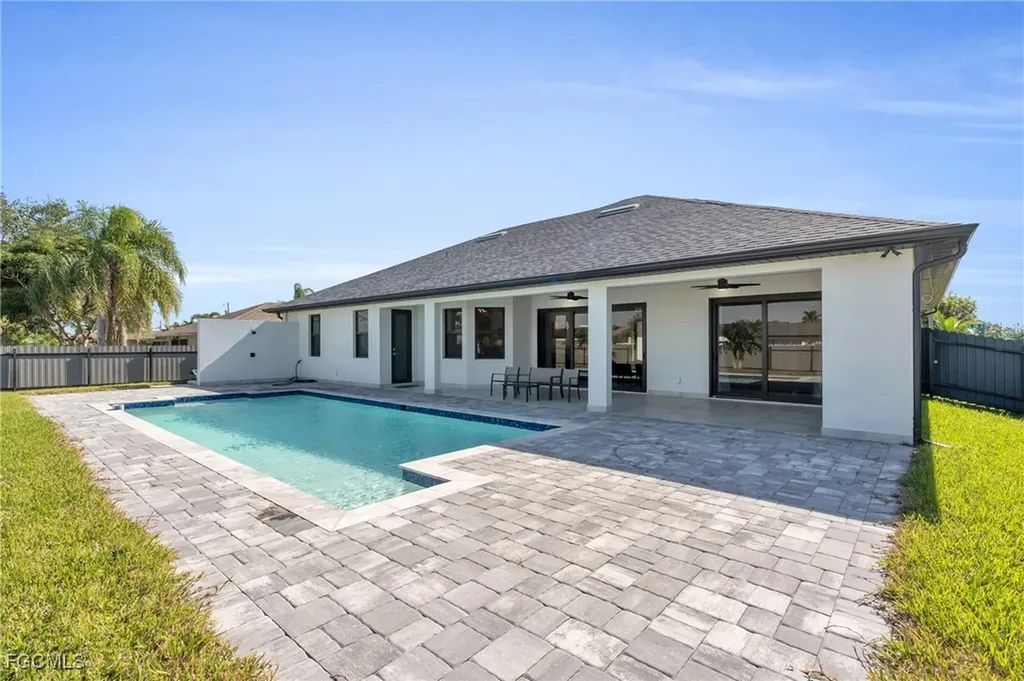 1103 SE 18th Street Cape Coral FL 33990