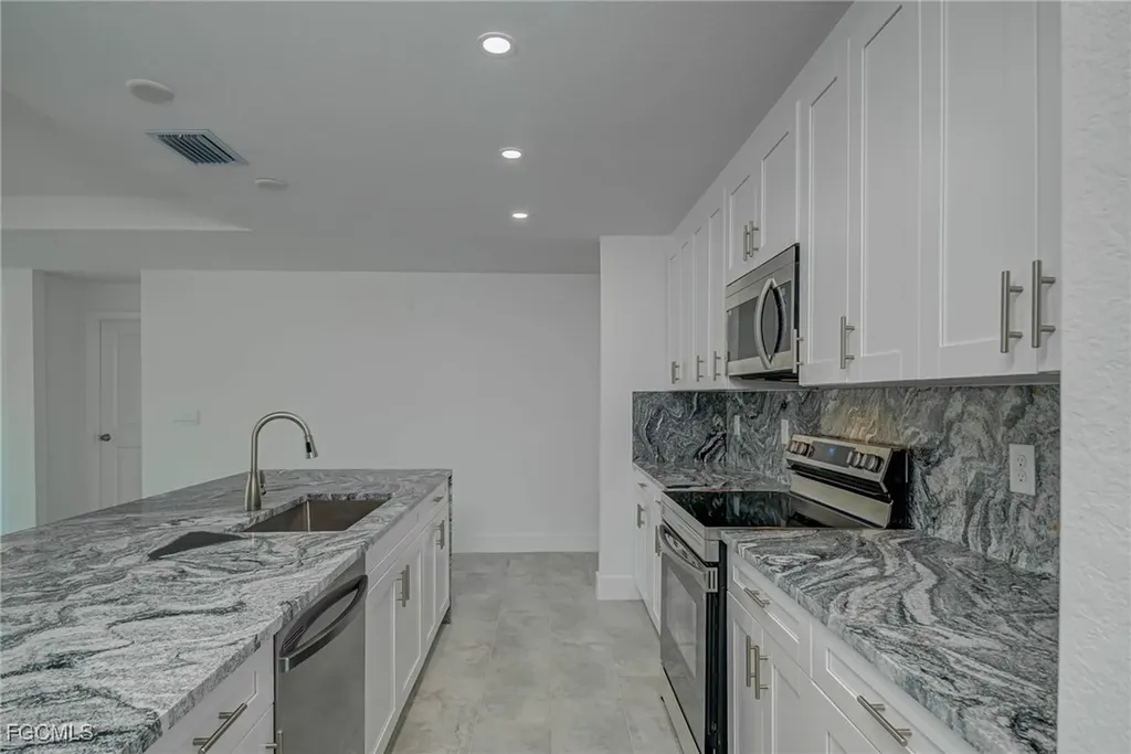 1037 Cheney Avenue S Lehigh Acres FL 33974