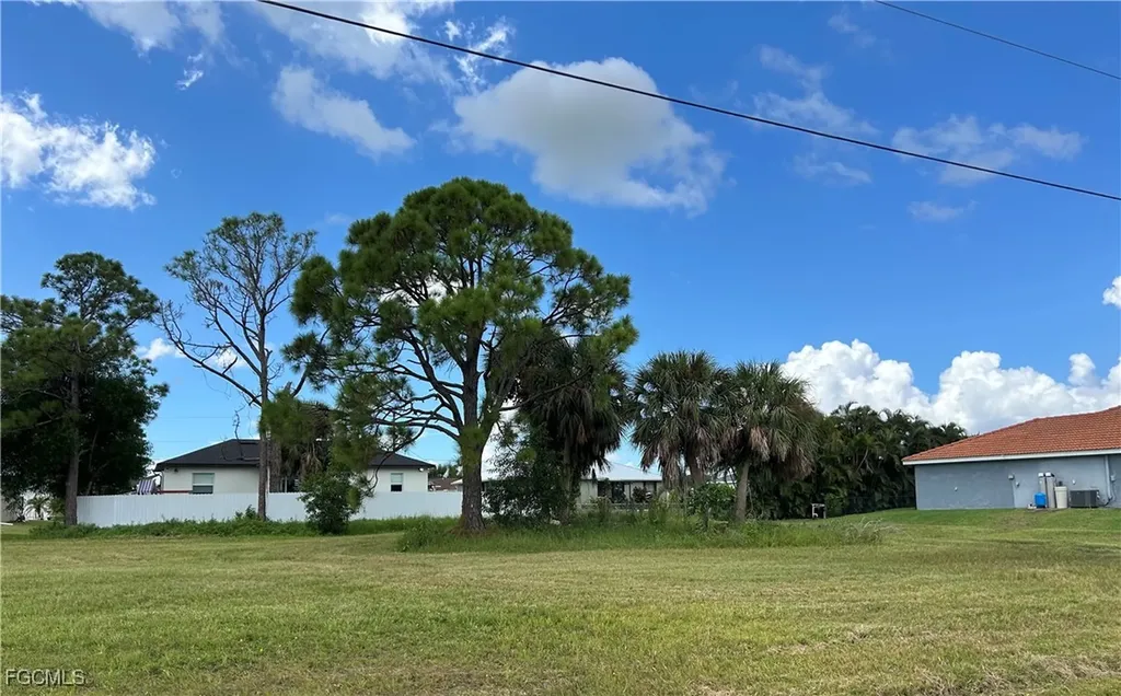 2014 NW 7th Terrace Cape Coral FL 33993