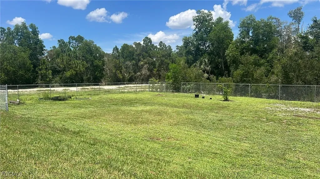 407 Hedgewood Street Lehigh Acres FL 33974
