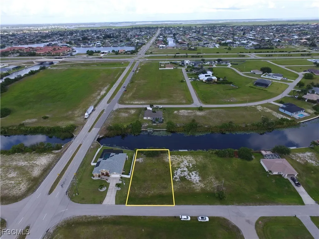 6 NW 29th Place Cape Coral FL 33993