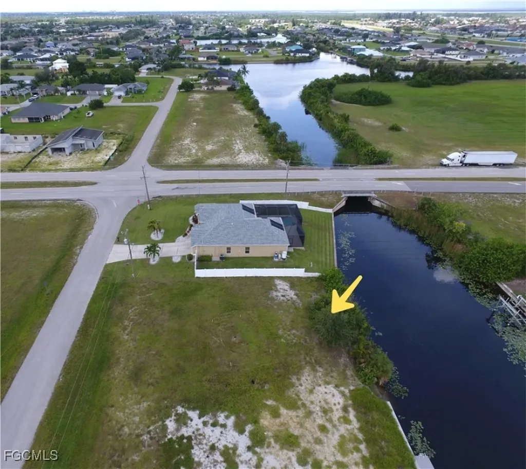 6 NW 29th Place Cape Coral FL 33993