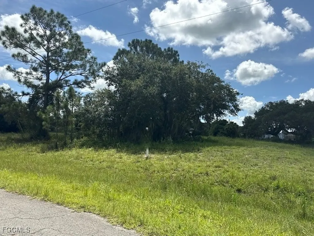 1361 Jabara Circle Labelle FL 33935