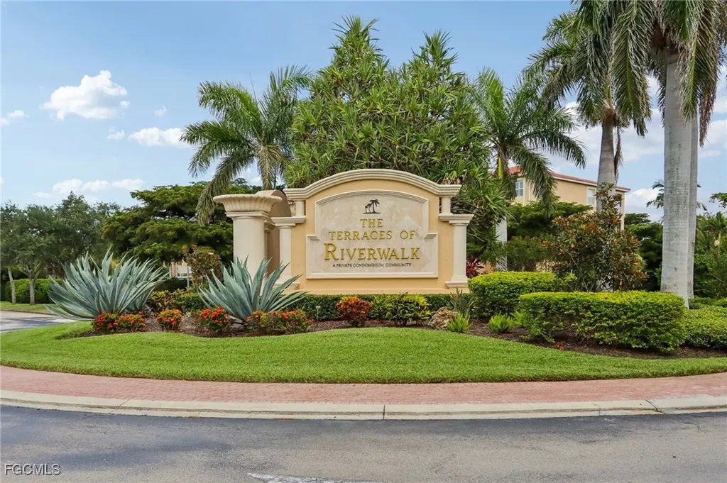 8341 Whiskey Preserve Circle Fort Myers FL 33919