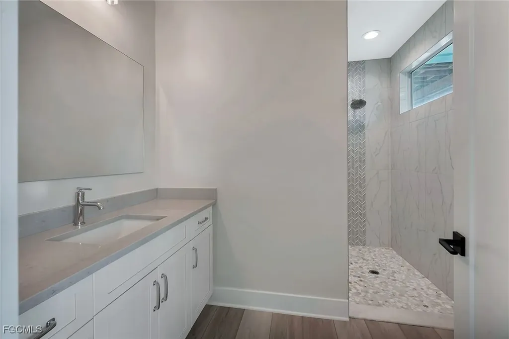 5870 Shell Cove Drive Cape Coral FL 33914