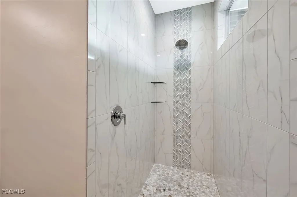 5870 Shell Cove Drive Cape Coral FL 33914