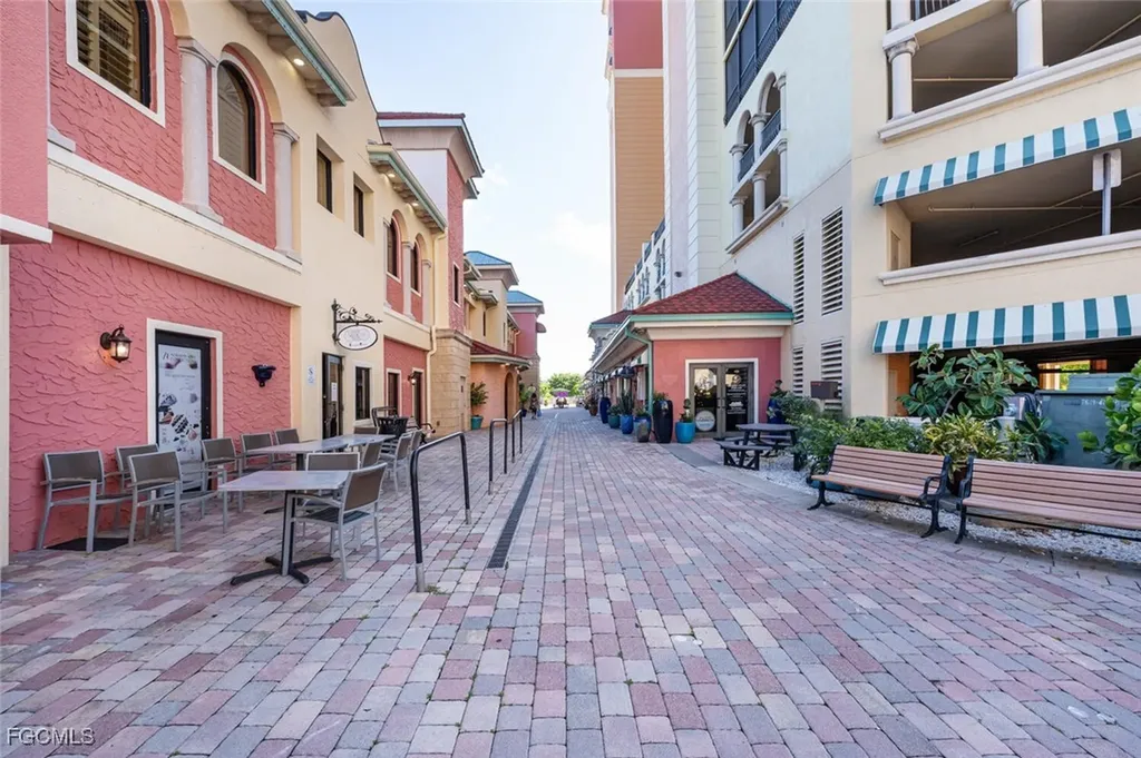 5870 Shell Cove Drive Cape Coral FL 33914